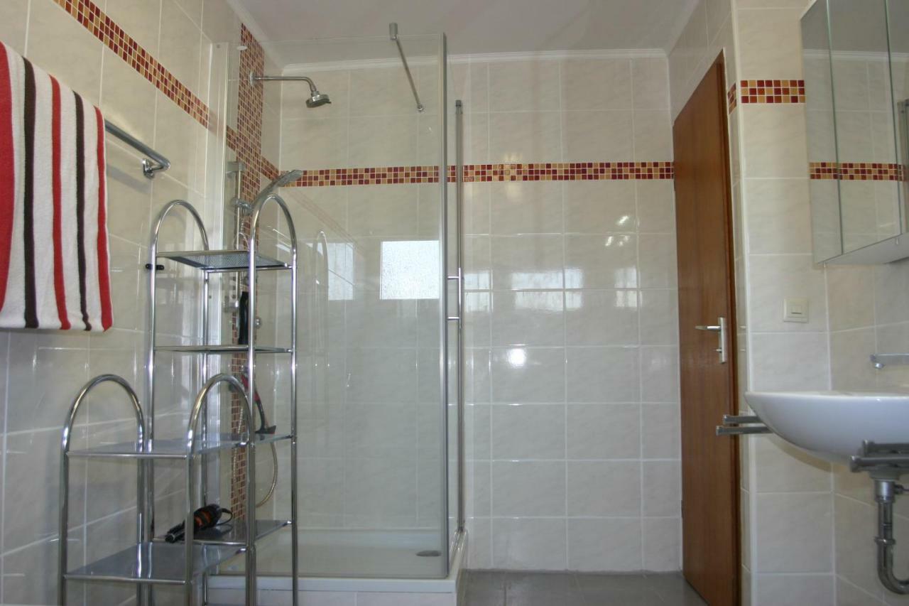 Apartmentbuymetzingen Riederich Esterno foto