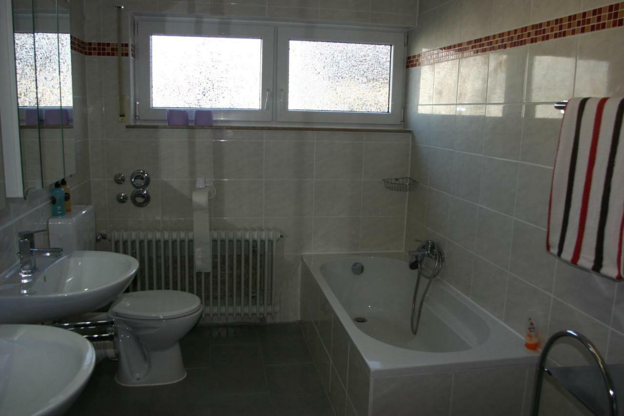 Apartmentbuymetzingen Riederich Esterno foto