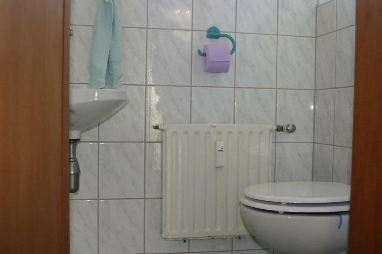 Apartmentbuymetzingen Riederich Esterno foto