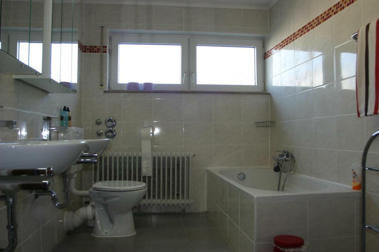 Apartmentbuymetzingen Riederich Esterno foto