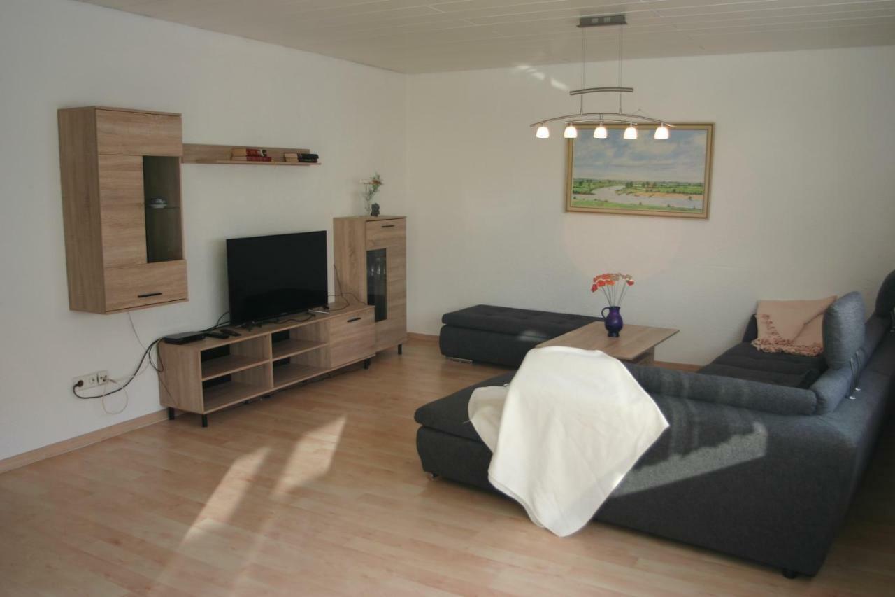 Apartmentbuymetzingen Riederich Esterno foto